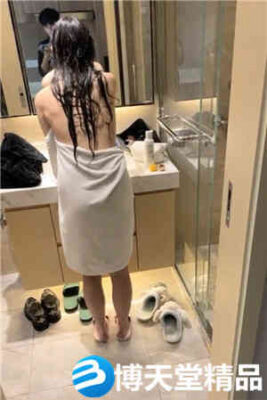 [國產劇情]新疆美女酒店私拍，粉嫩高顏值，明星臉，超清畫質摳穴洗澡